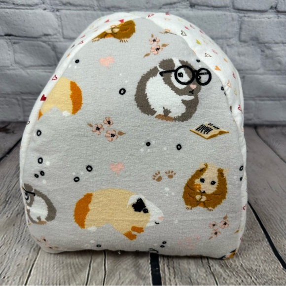 Guinea Pig Handmade Hut Bed Soft Flannel Fleece Hearts Bearded Dragon Rust Cream - Picture 4 of 10